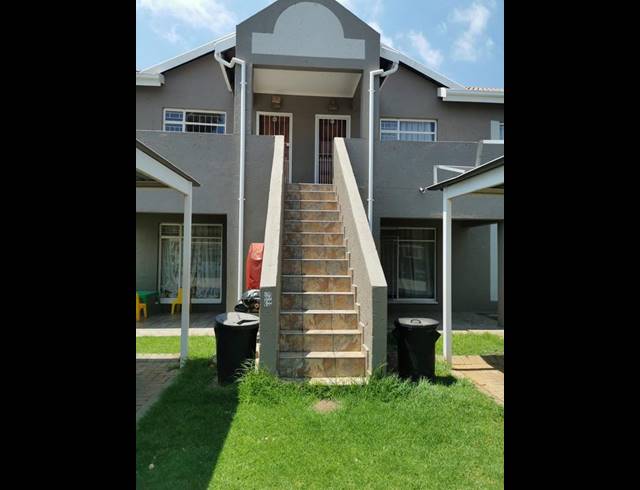 3 BEDROOM PROPERTY TO RENT IN DIE BULT